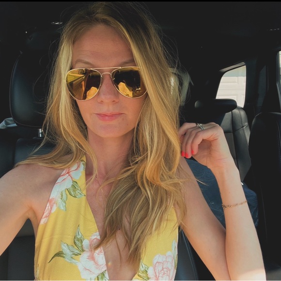 Meet your Posher, Krystal - Picture 2 of 2